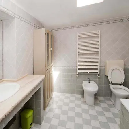 Borgo Podernovo Apartment