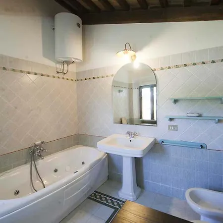 Borgo Podernovo Apartment *